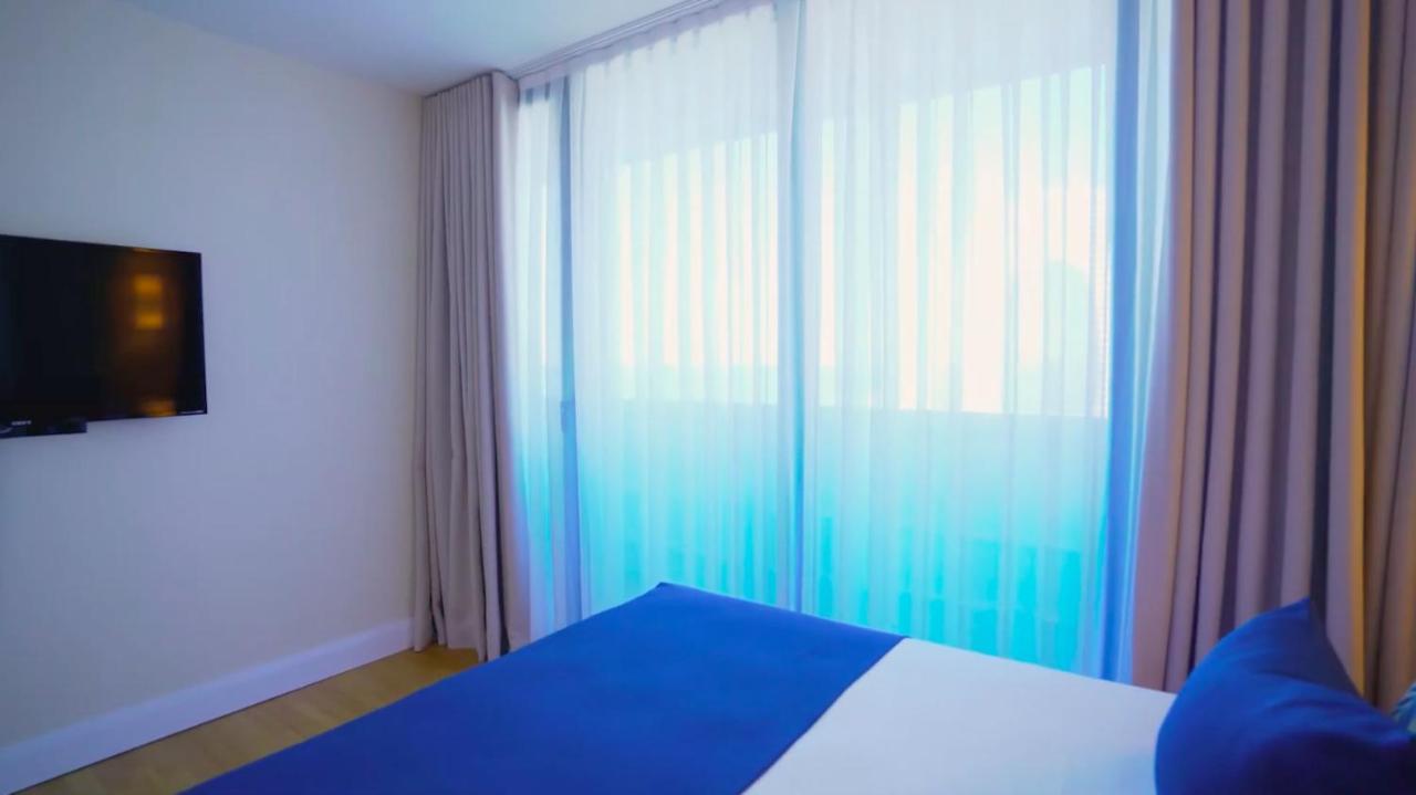 Aparthotel For Batumi Orbi City Экстерьер фото
